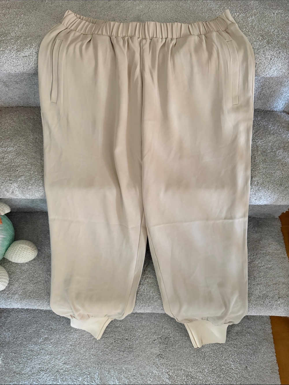 Light Cream Elastic Waist Jogger Pants Dressy